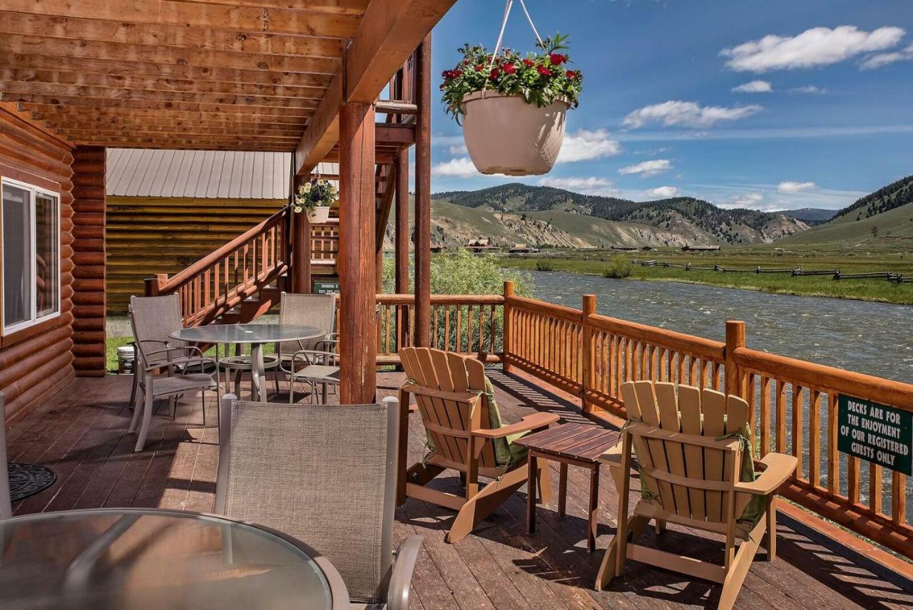 Stanley Redfish Riverside Inn מראה חיצוני תמונה