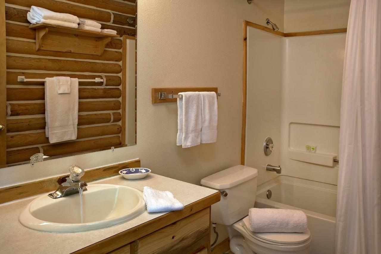 Stanley Redfish Riverside Inn מראה חיצוני תמונה